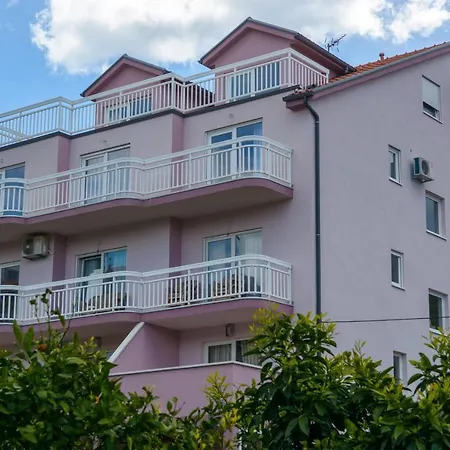 Apartment With A Parking Space - 15440 *