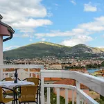 Apartament With Parking Space - 15440 *