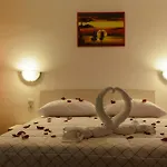 With Parking Space - 15440 Apartamento